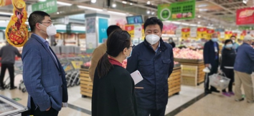 华润万家总经理徐辉一行到一线门店和仓库慰问员工