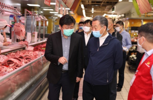 华润集团总经理王祥明一行到华润万家门店调研复工复产工作