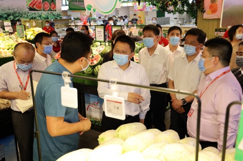 江苏省副省长赵世勇调研苏果门店，高度肯定抗疫成绩
