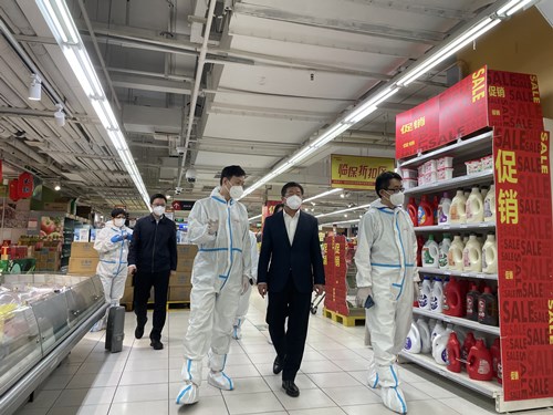 国资委副主任任洪斌到华润万家上海门店调研