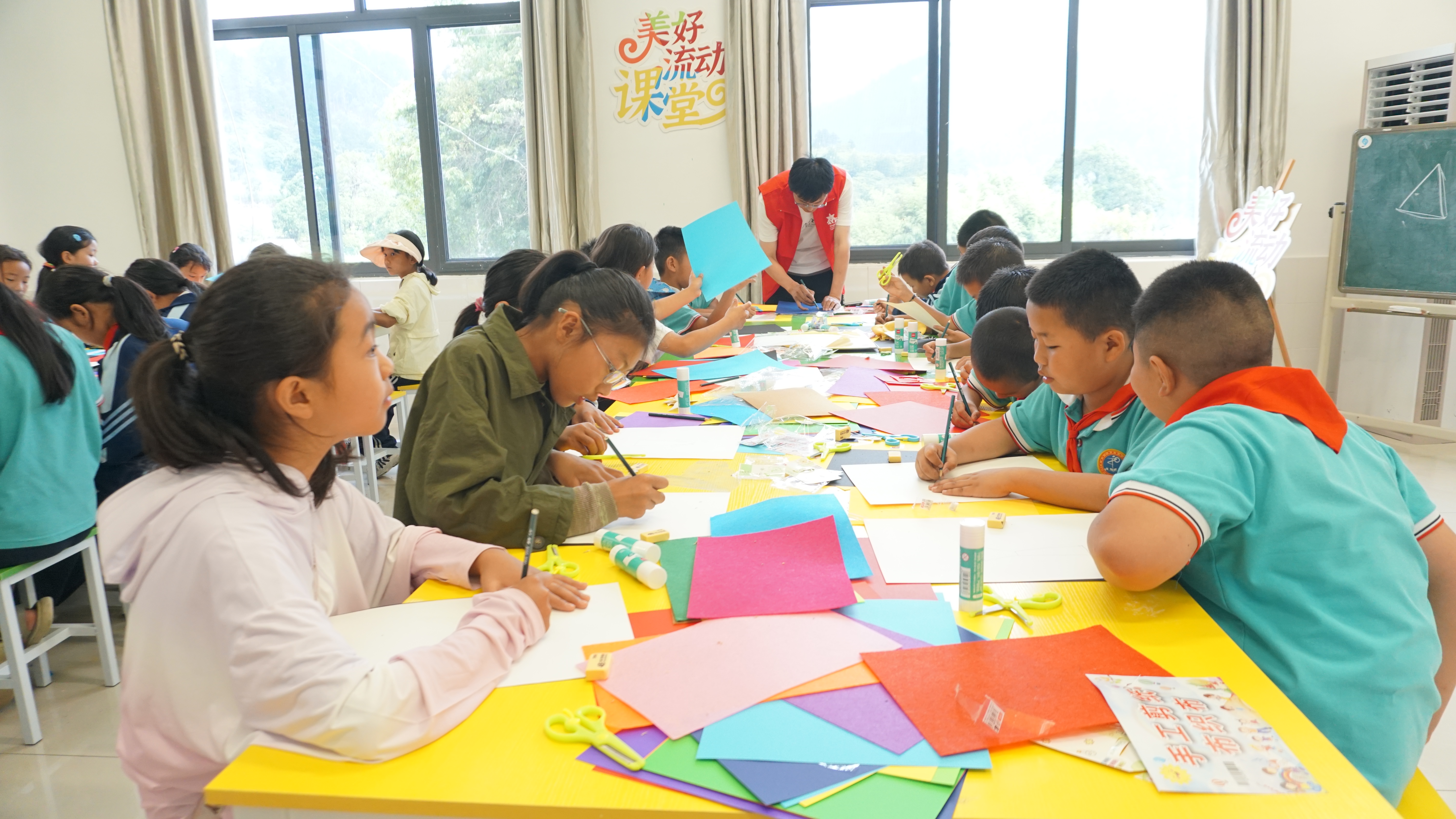华润万家“美好流动课堂”走进西藏林芝