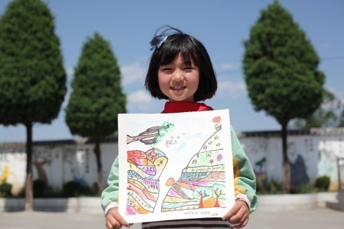 点亮乡村美育未来，华润万家打造“美好流动课堂”